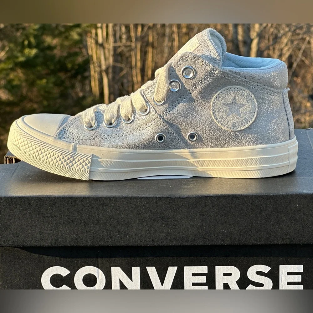Converse Chuck Taylor All Star Madison Mid Casual Sneaker Womens 6 | GS 4.5Y NEW - Picture 2 of 10